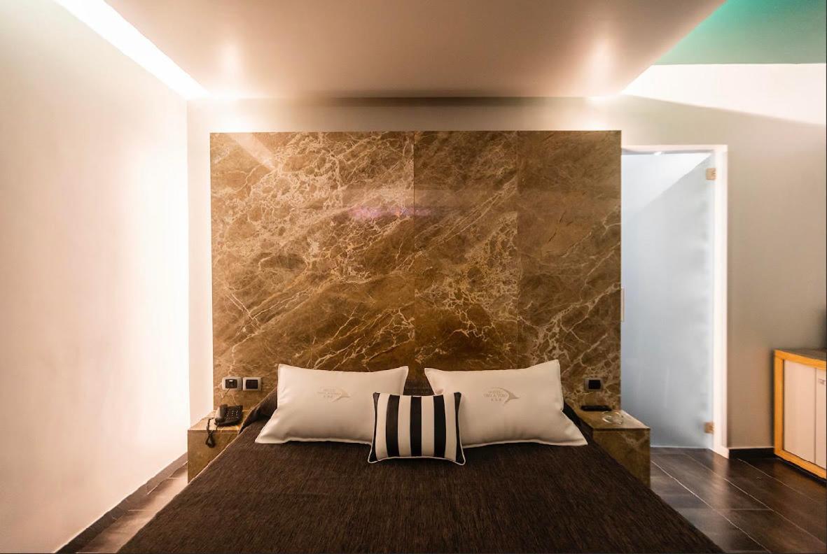 Hotel Tiro A Volo Pozzuoli Ngoại thất bức ảnh